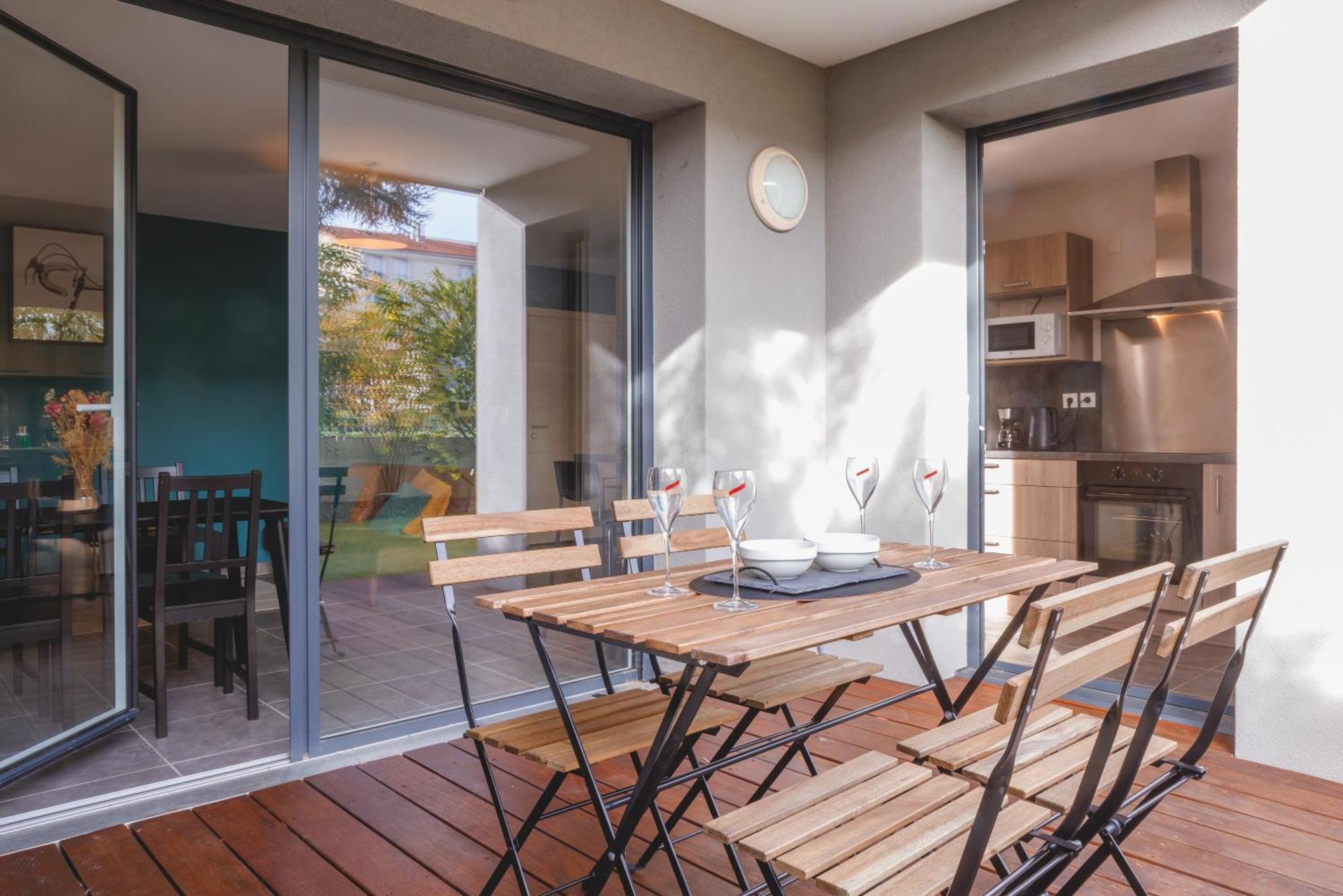Superbe Appartement Terrasse Rdc - New Location Bourg-en-Bresse Eksteriør bilde